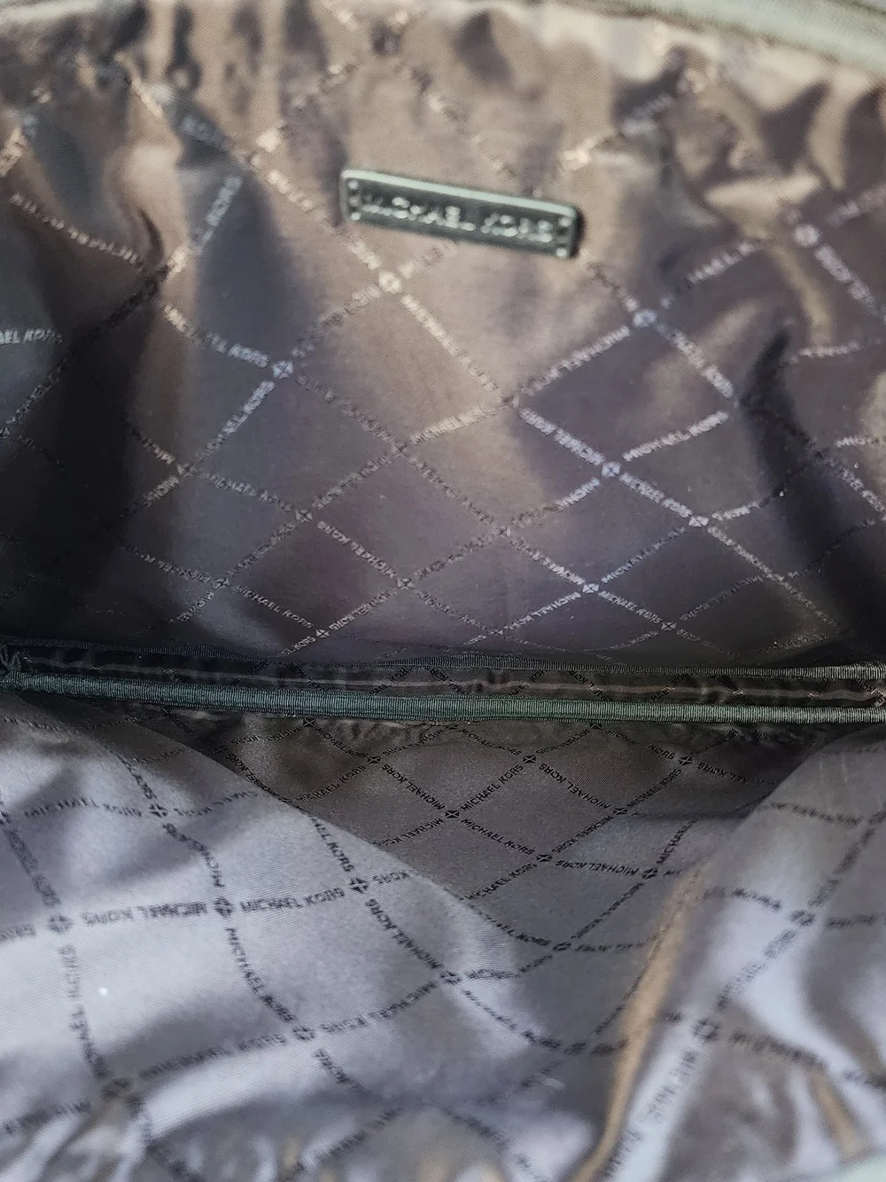 Michael Kors Connie Padded Laptop Sleeve Case Black Gray Signature MK